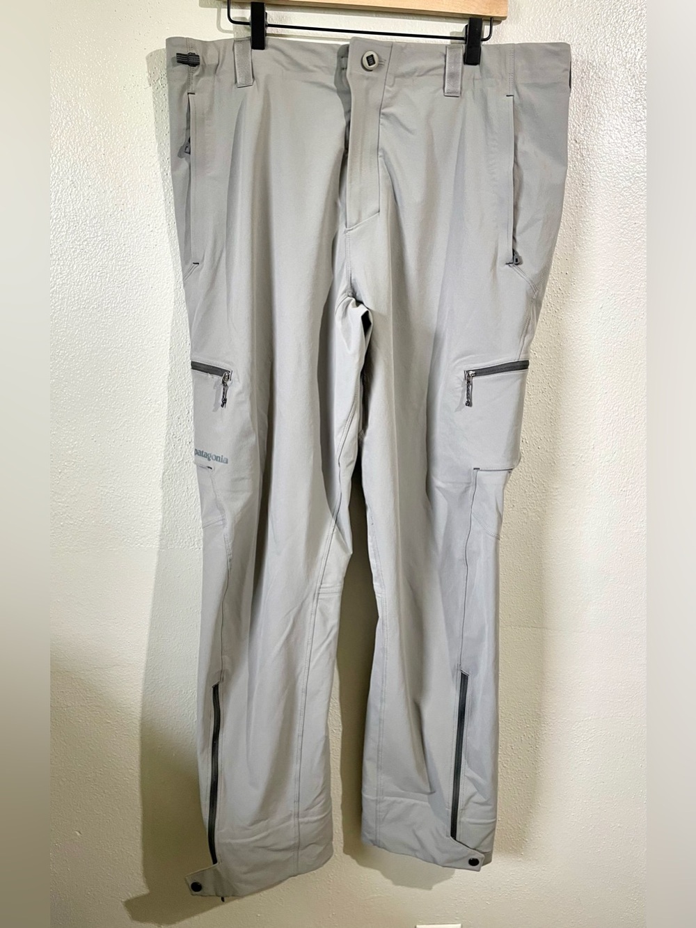 Patagonia Gray Multi Pocket Ski Snow Pants Men’s 38 Alpine Outdoor Cargo Gear